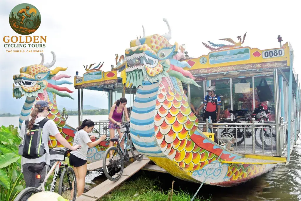 Hue Bike Tour to Thuy Bieu Village: Eco Biking & Cooking Tour